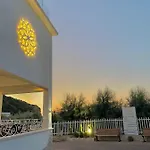 Sirena - Servizio Inclusive بيسْكيتْشّي
