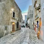 Sirena - Servizio Inclusive 3* بيسْكيتْشّي