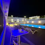 Sirena - Servizio Inclusive 3* بيسْكيتْشّي